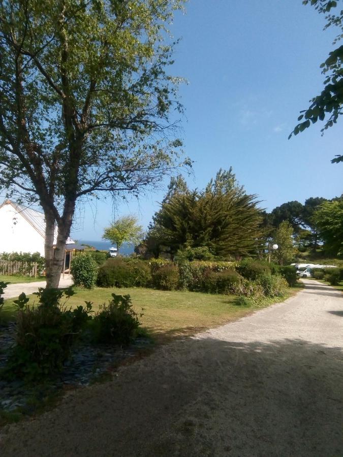 Les Hortensias Grande Tente Familiale Deux Chambres Et Sejour Vue Mer Sur Camping Nature Plestin-les-Grèves Kültér fotó