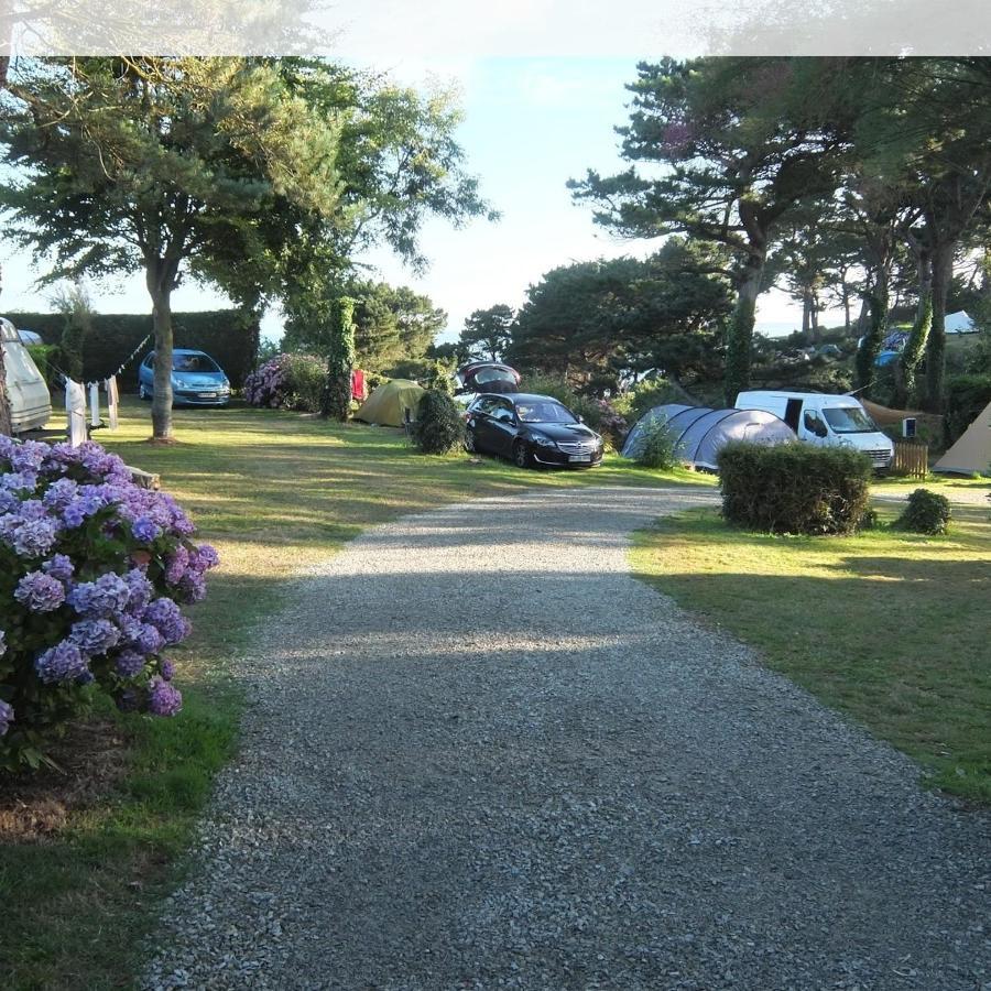 Les Hortensias Grande Tente Familiale Deux Chambres Et Sejour Vue Mer Sur Camping Nature Plestin-les-Grèves Kültér fotó