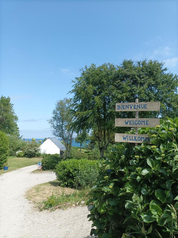 Les Hortensias Grande Tente Familiale Deux Chambres Et Sejour Vue Mer Sur Camping Nature Plestin-les-Grèves Kültér fotó